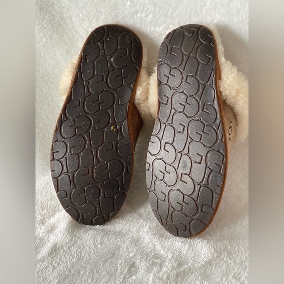 UGG Scuffette II Size 6 slippers fur warm and cozy - Picture 6 of 7